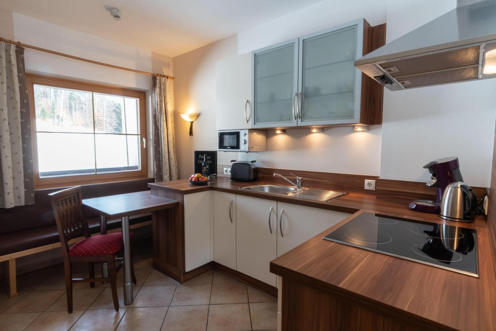 Pension Edelweiss Breitenbach am Inn Экстерьер фото